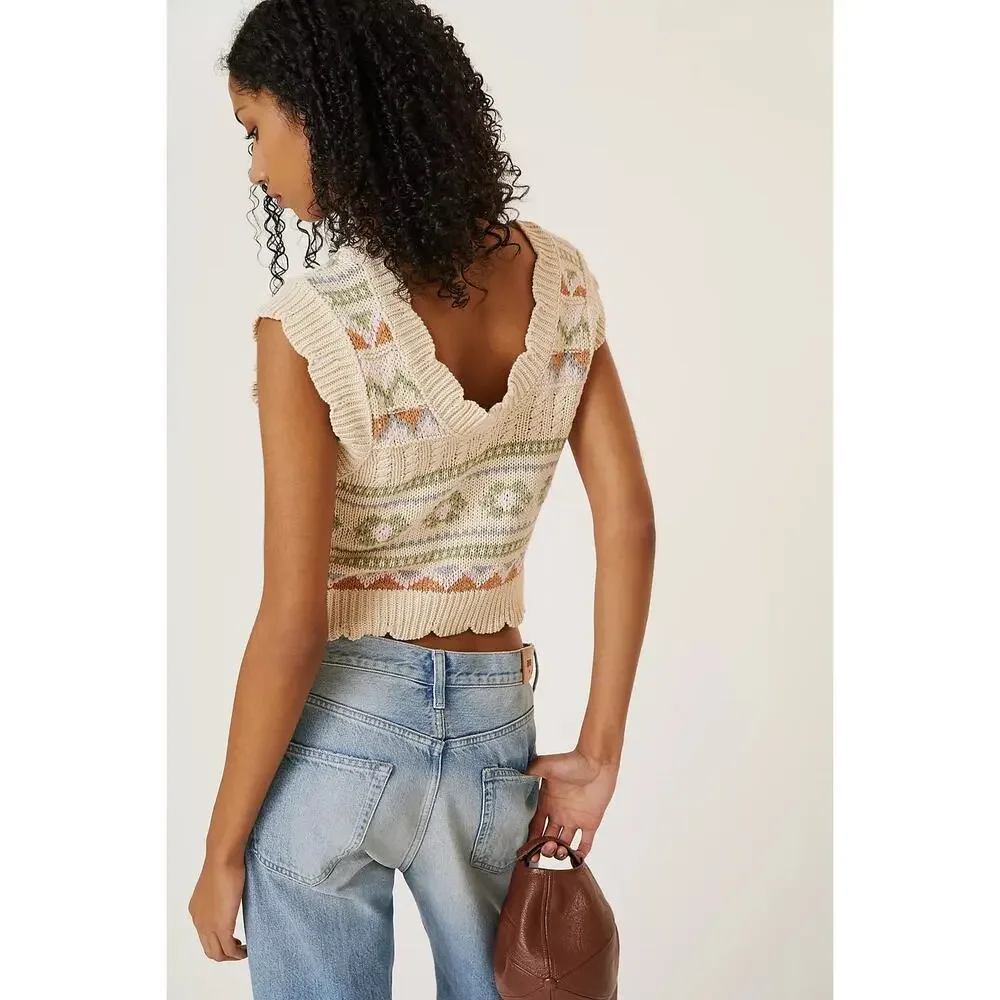 Anthropologie Cream Scalloped Sleeveless Sweater Vest - Picture 2 of 10